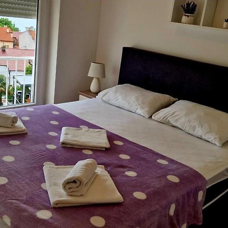 Apartman Lara Crikvenica Eksteriør billede