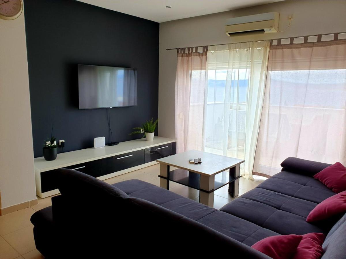 Apartman Lara Crikvenica Eksteriør billede